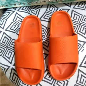 Brand new Boohoo Chunky Slides